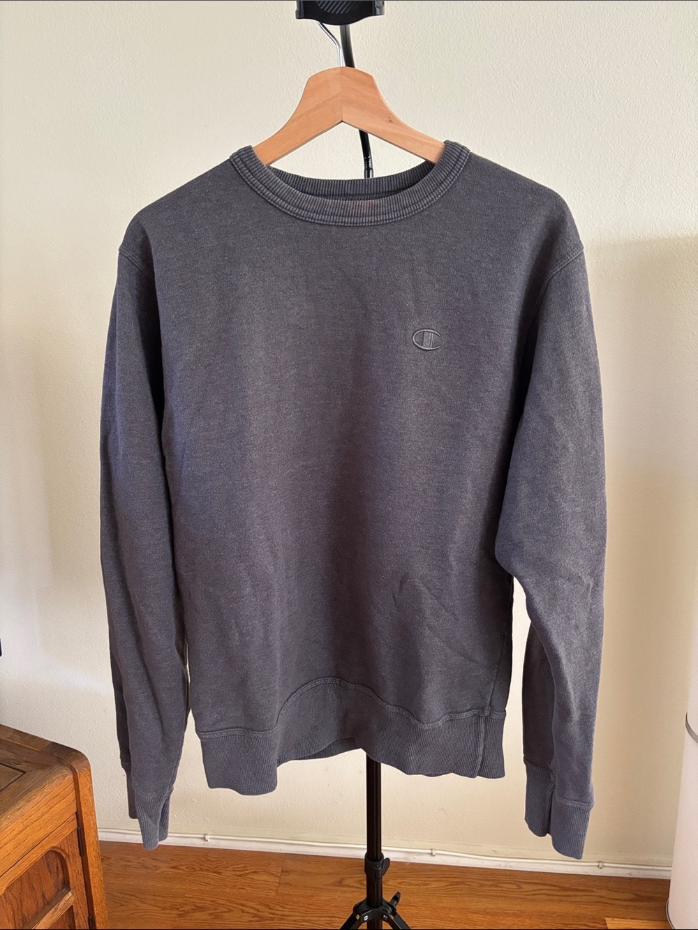 Champion Men's Crewneck Sweatshirt - Charcoal size S